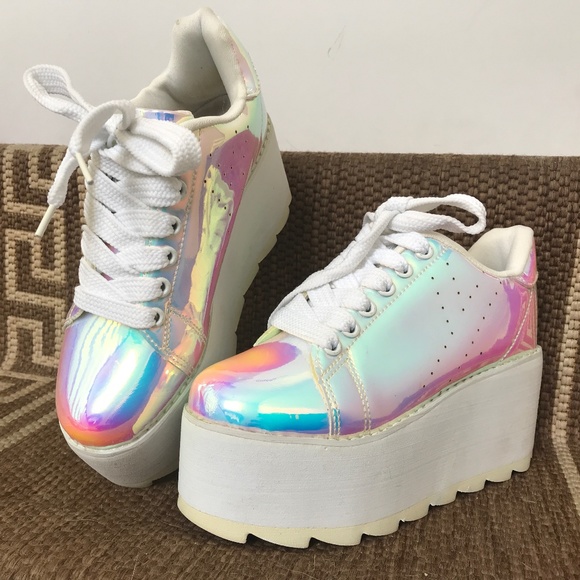 Dolls Kill LALA Hologram Platform Sneaker 5 - Picture 7 of 11